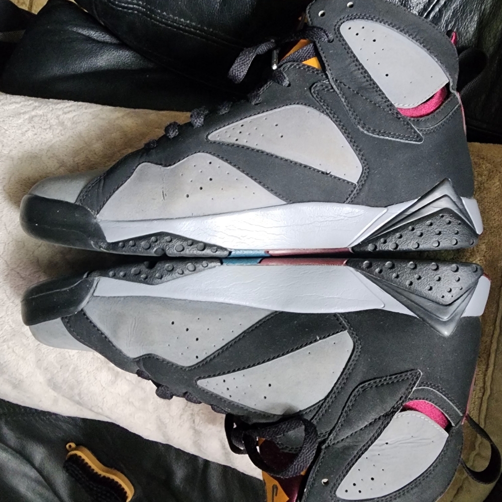 Size 11 - Jordan 7 Retro Bordeaux 2015